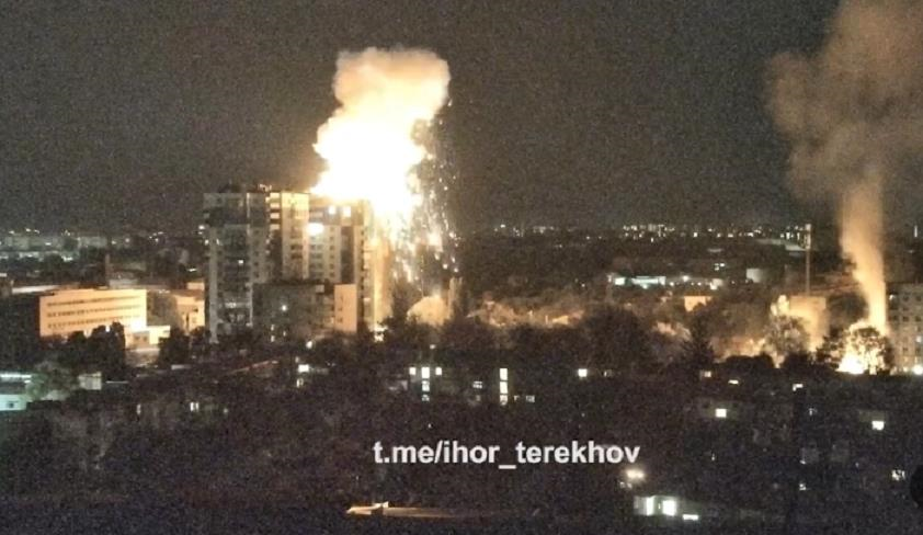 Новини України - Моменти влучань у Харкові показали на відео