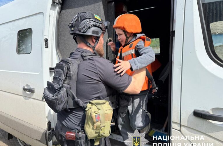 На Дніпропетровщині почалася друга хвиля евакуації дітей з батьками