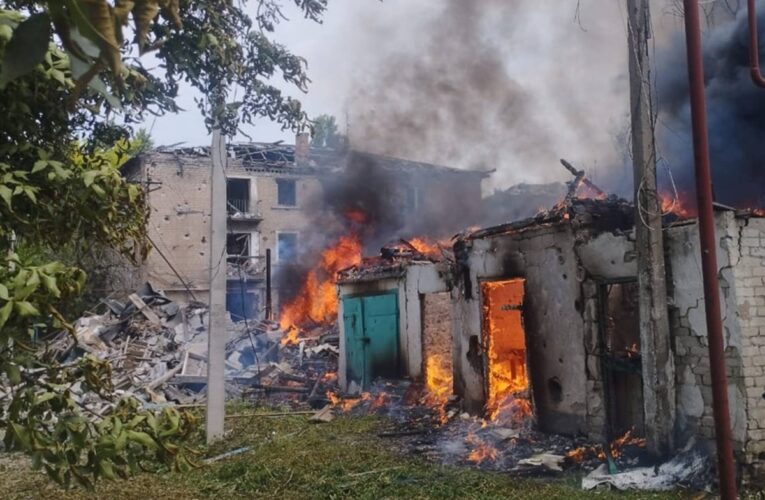 На Донеччині четверо поранених через російський авіаудар