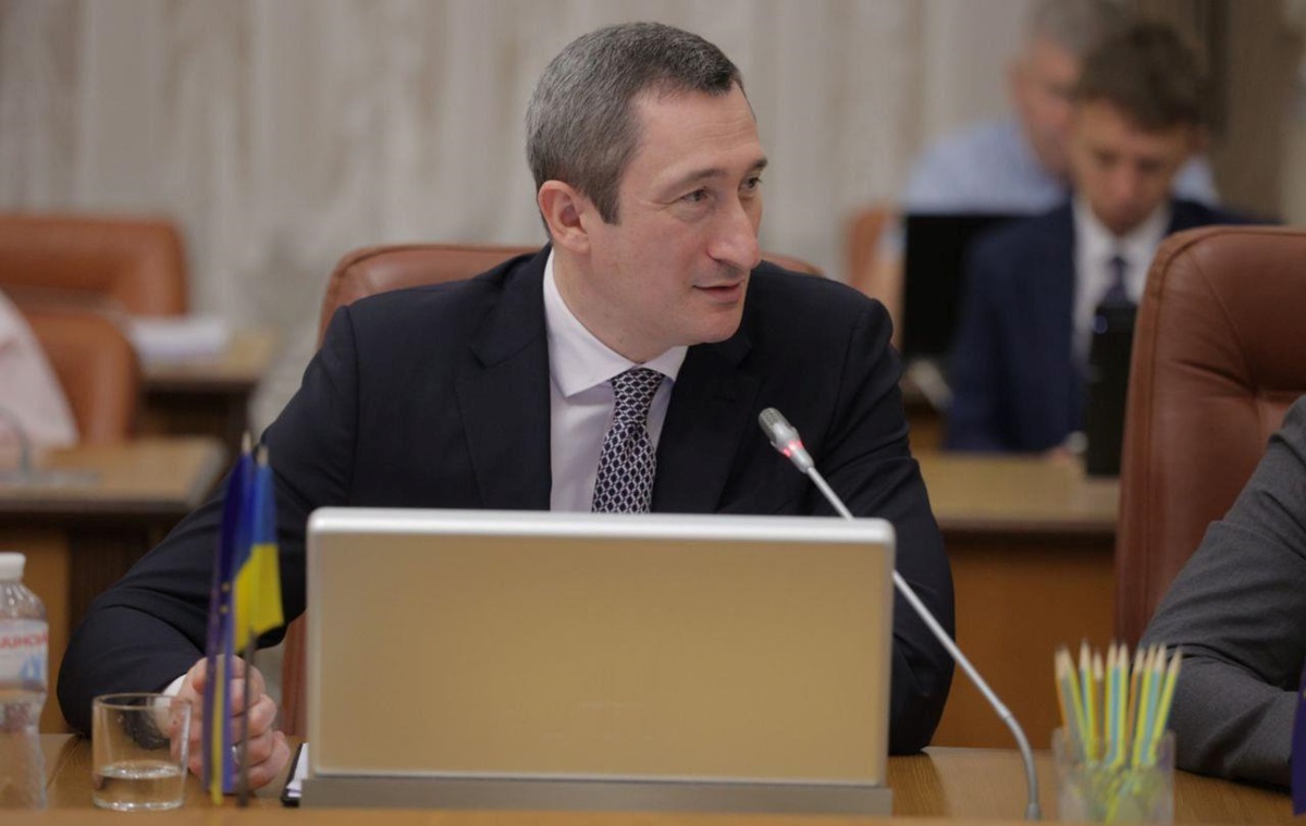 Новини України - НАБУ оголосило підозру віцепрем’єру Чернишову