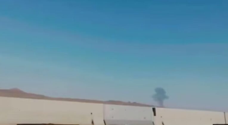 Над ядерним об’єктом в Ірані піднімається стовп диму