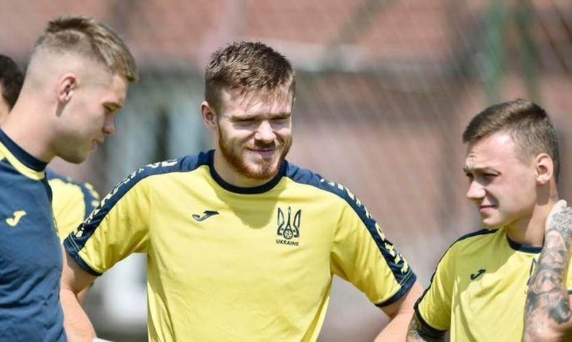 Новини спорту - Назріває конкуренція клубів АПЛ за захисника молодіжної збірної України