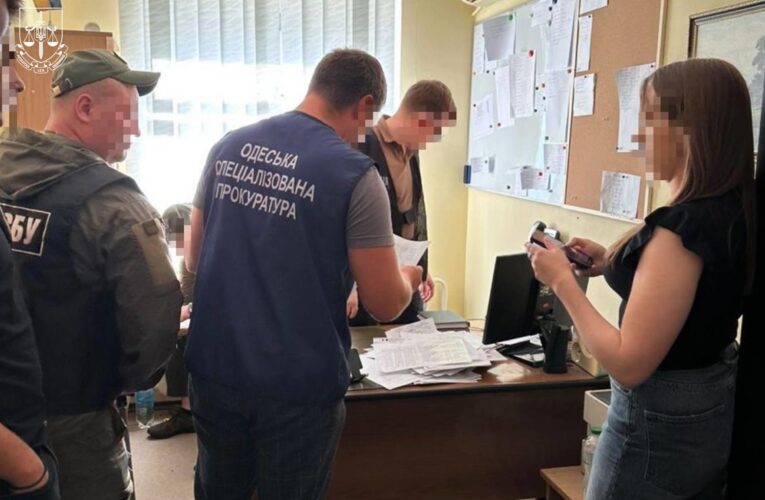 Офіцери ЗСУ заробили мільйони на призові “мертвих душ”