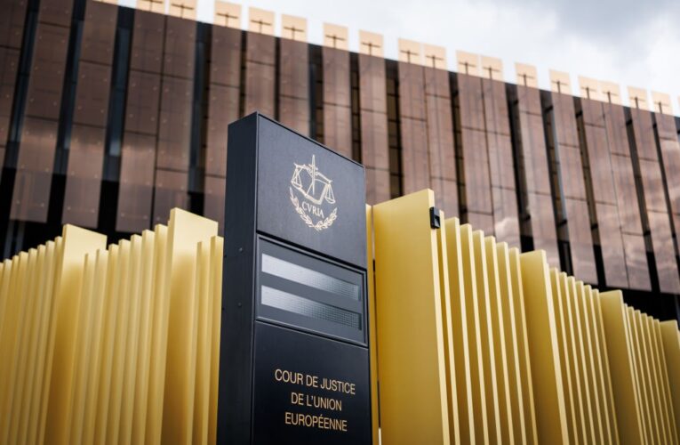 Олігархи Путіна програли битву за санкції