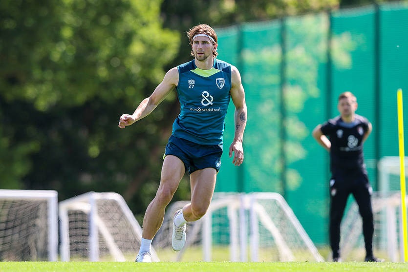 Новини спорту - Переможець Ліги чемпіонів веде переговори щодо трансферу Забарного