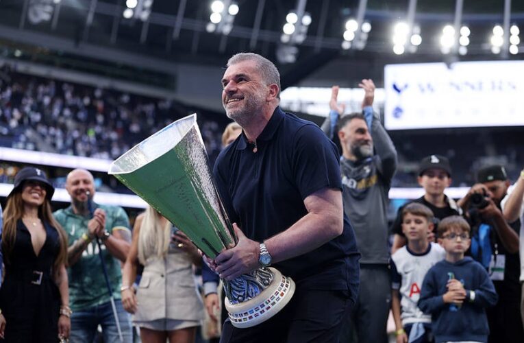 Постекоглу отримає компенсацію у разі звільнення з Тоттенгема