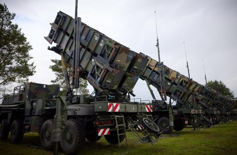 ППО знищила майже 430 російських дронів і ракет