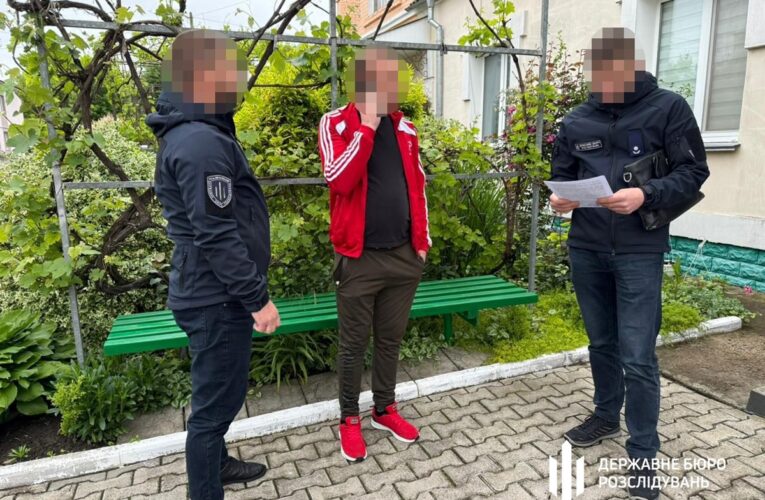 Працівникам ТЦК оголосили підозру через примусову мобілізацію