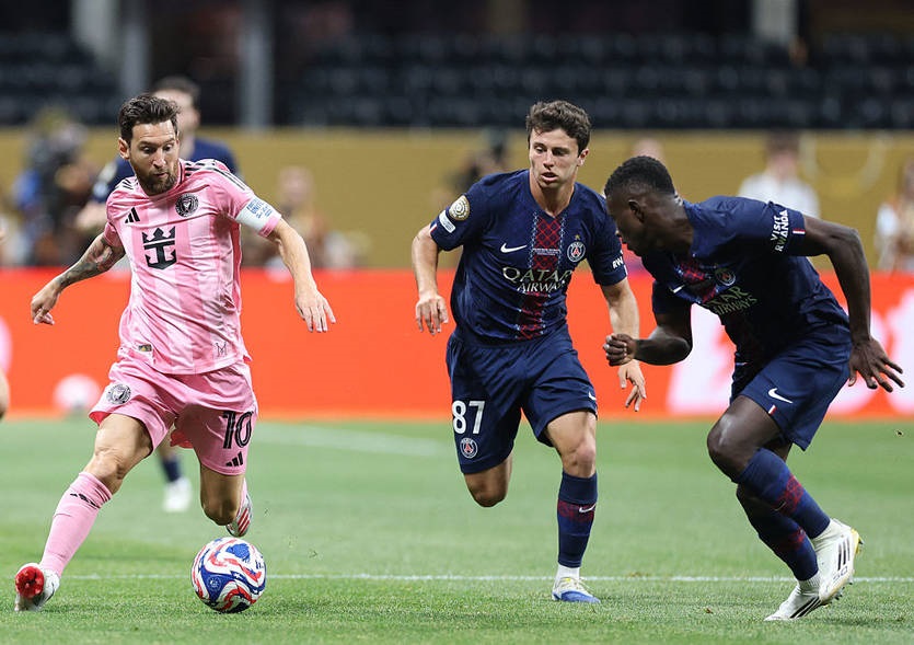 Новини спорту - ПСЖ у чвертьфіналі КЧС завдяки легкій перемозі над Інтер Маямі