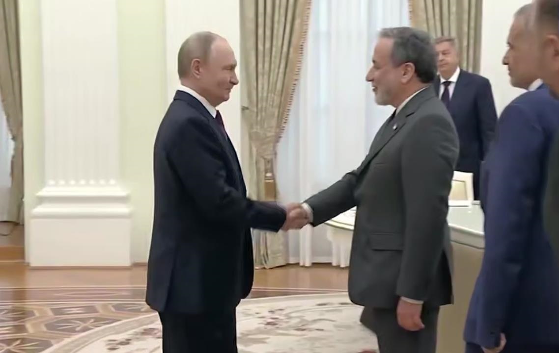 Новини світу - Путін зустрівся з главою МЗС Ірану