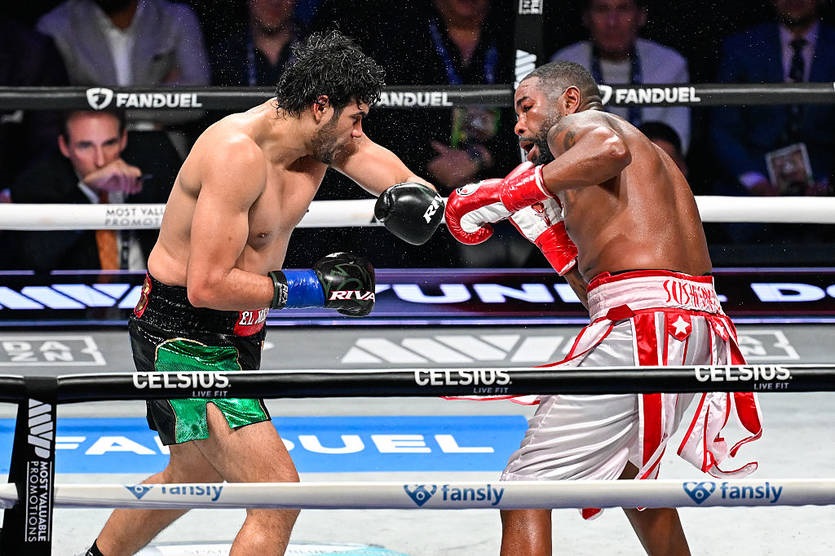 Новини спорту - Рамірес захистив пояси WBA та WBO у важкій вазі