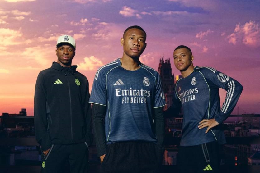 Новини спорту - Реал представив виїзну форму на новий сезон