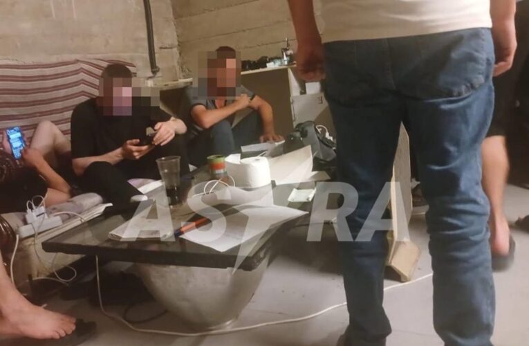 РФ тижнями тримає у підвалі депортованих українців – ЗМІ