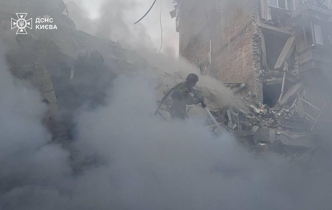 Новини Києва - РФ вдарила по Києву ракетою з касетними боєприпасами