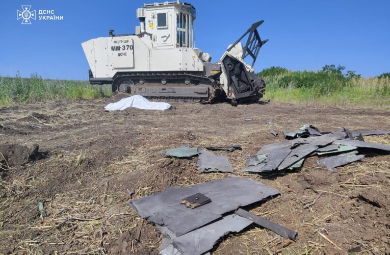 Росіяни атакували дроном саперів на Харківщині, є загиблий