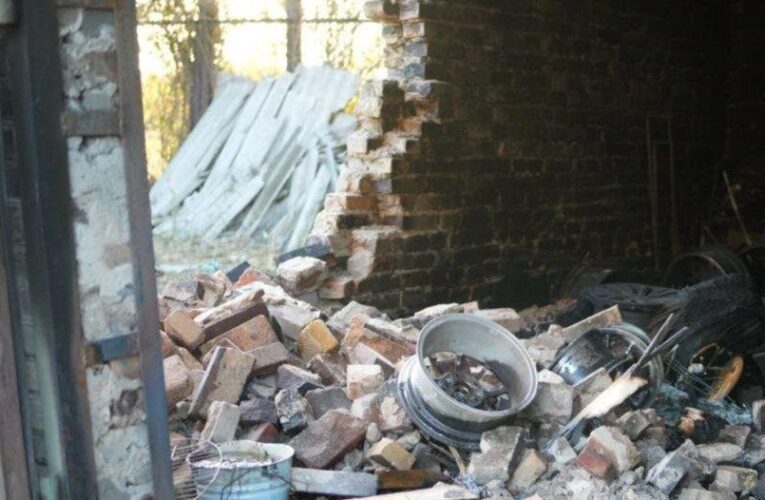 Росіяни атакували вночі Запоріжжя: виникли пожежі