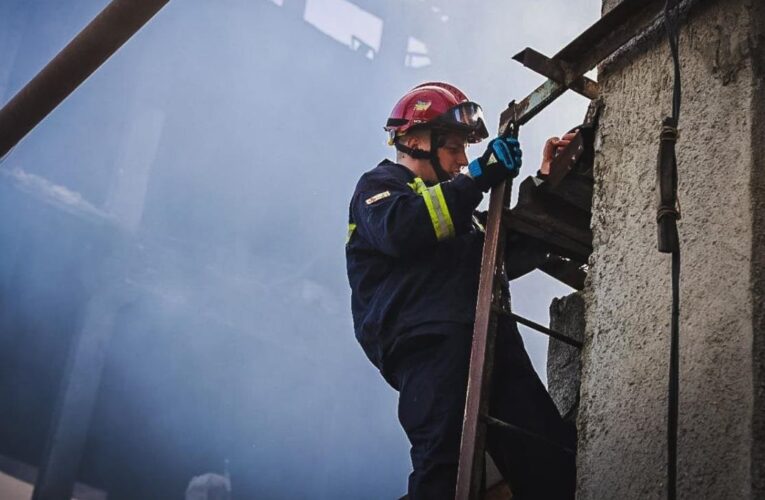 Росіяни повторно вдарили по Харкову, влучили у дім