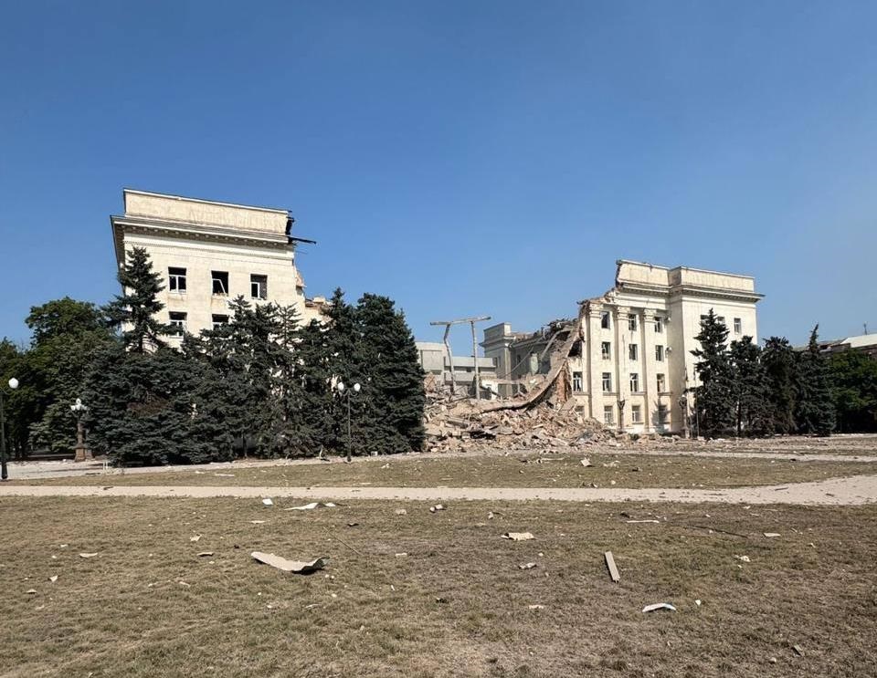 Новини України - Росіяни знищили будівлю Херсонської ОВА