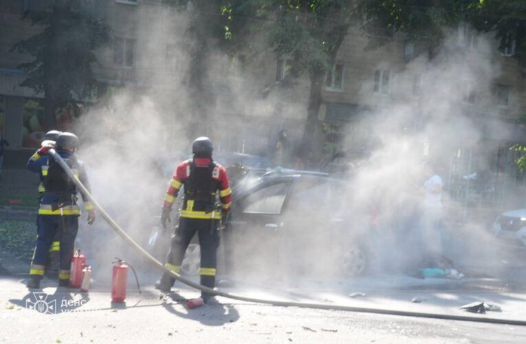 Рятувальники завершили роботи на місцях ударів у Сумах