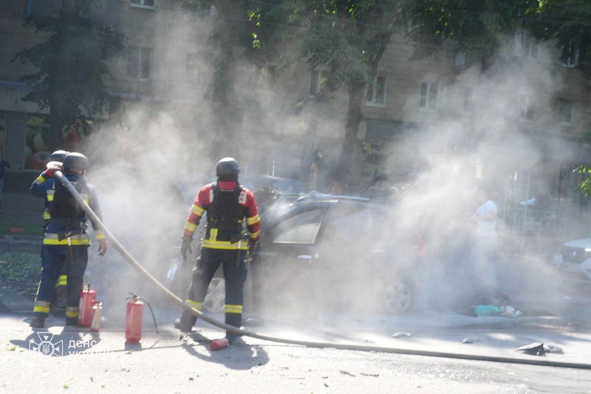 Новини України - Рятувальники завершили роботи на місцях ударів у Сумах