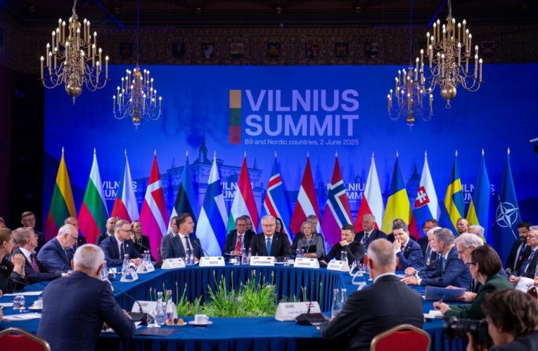 Саміту Бухарестської дев&rsquo;ятки: Зеленський анонсував нові оборонні пакети