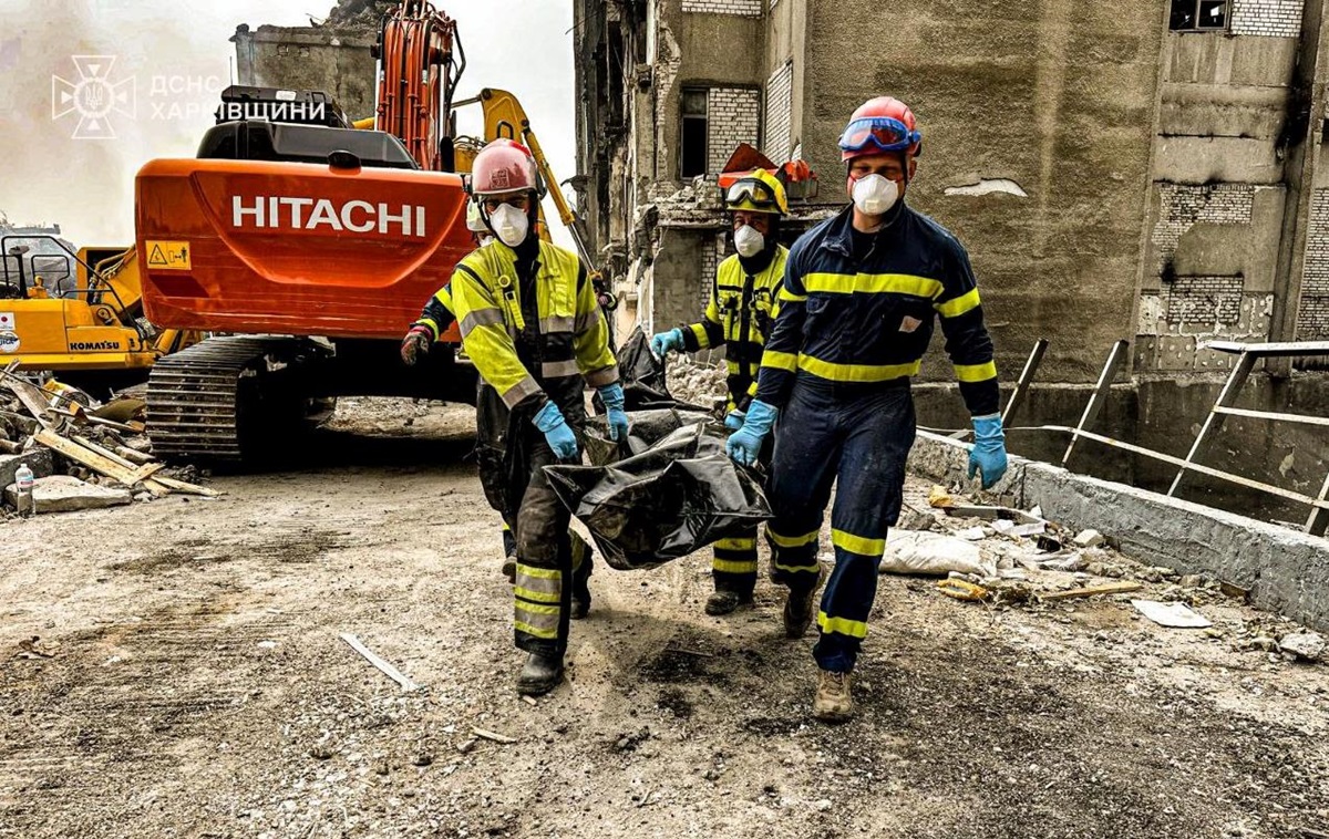 Новини України - Шестеро загиблих: у Харкові завершилася пошукова операція після удару РФ