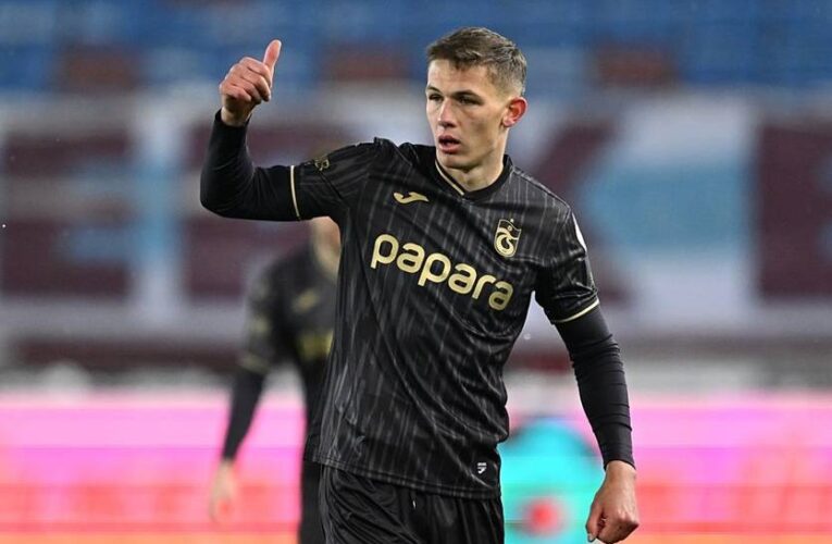 Сікан розповів, як Шахтар відпустив його до турецького клубу