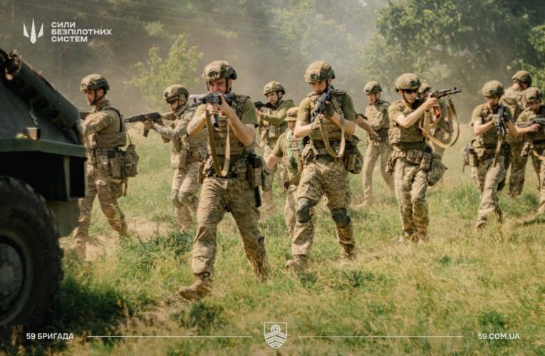 Сирський пообіцяв вихід із “глухої оборони”