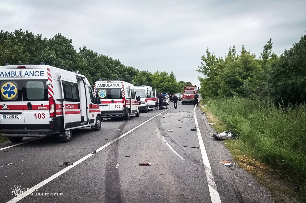 Новини України - Смертельна ДТП на Хмельниччині: дві особи загинули
