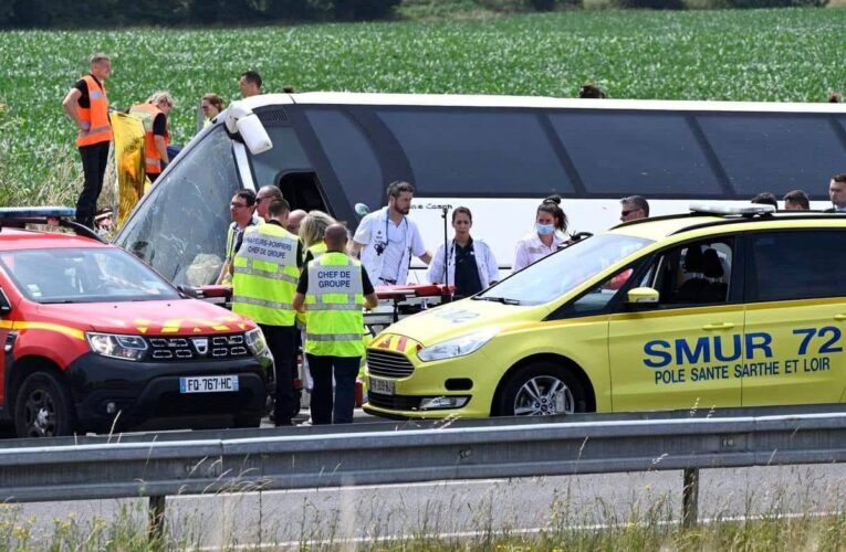 Смертельне ДТП з українцями у Франції: відомо про стан постраждалих дітей