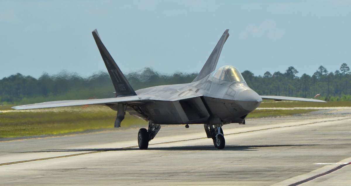 Новини світу - США перекинули ескадрилью F‑22 в Йорданію