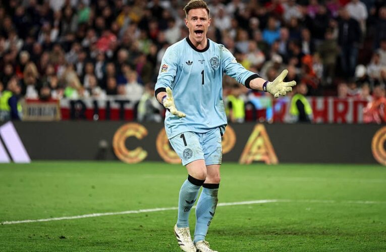 Тер Штеген вирішив не залишати Барселону