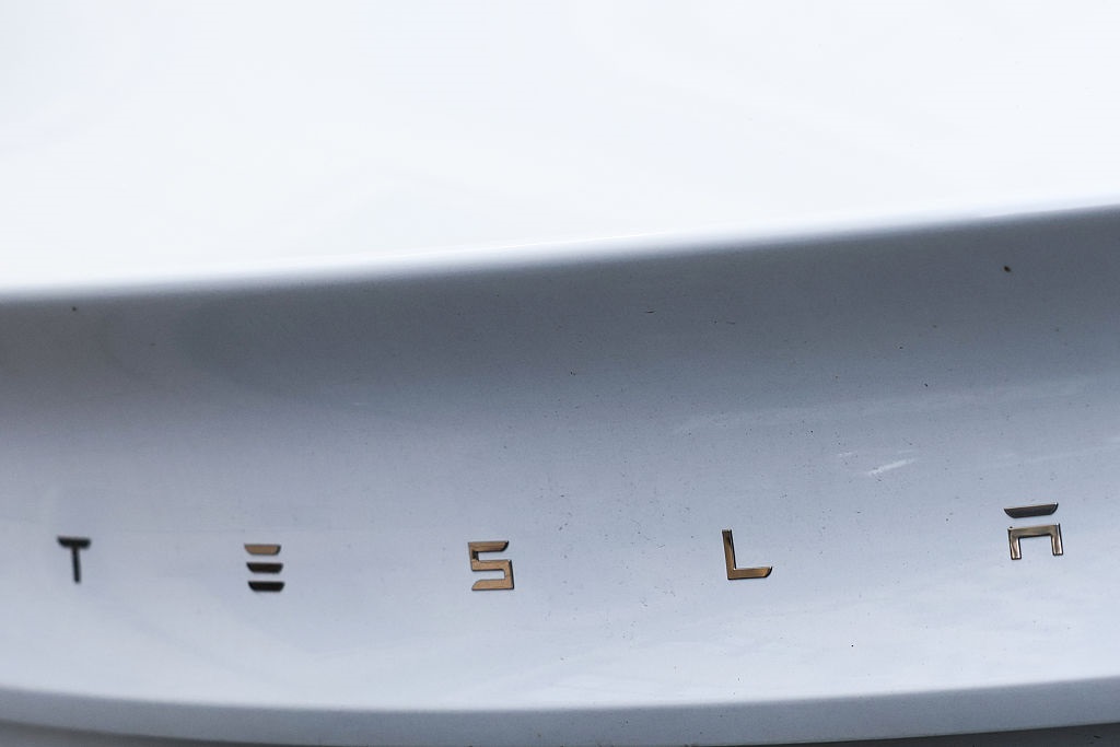 Авто новини - Tesla очолила рейтинг вживаних авто в Україні