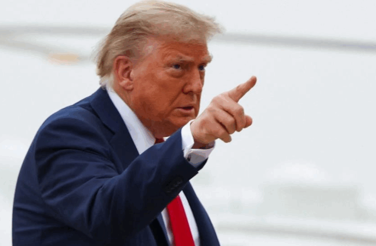 Трамп достроково залишає саміт G7 і прямує у США