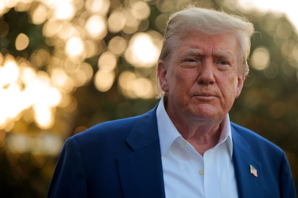 Новини світу - Трамп дозволив Китаю купувати іранську нафту всупереч власним санкціям