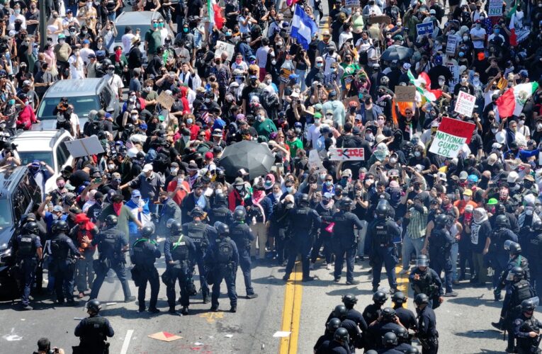 Трамп наказав силовикам придушити протести у Лос-Анджелесі