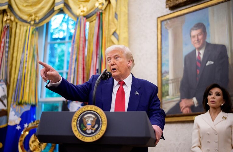 Трамп запровадив заборону на в&rsquo;їзд для громадян 12 країн