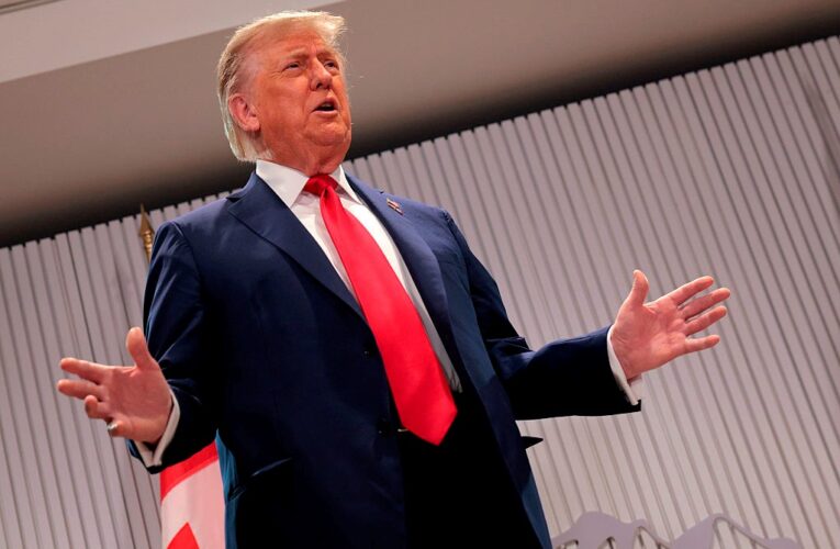 Трамп запустить мобільний оператор Trump Mobile