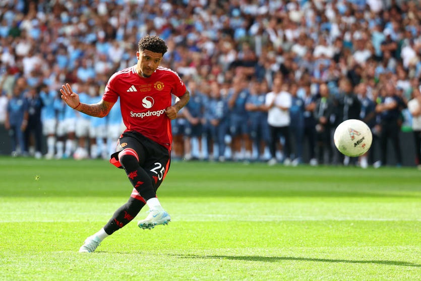 Новини спорту - Турецький гранд близький до підписання контракту із "зайвою" зіркою МЮ