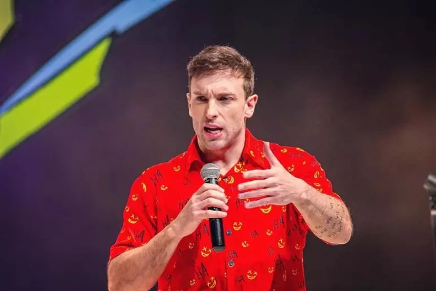 Новини світу - У Бразилії коміка ув’язнили за дискримінаційний стендап