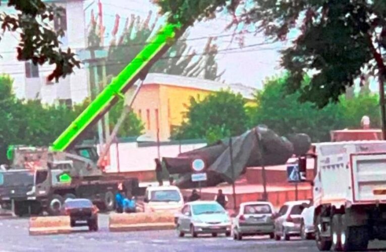 У Киргизстані демонтували найвищий у Центральній Азії пам’ятник Леніну