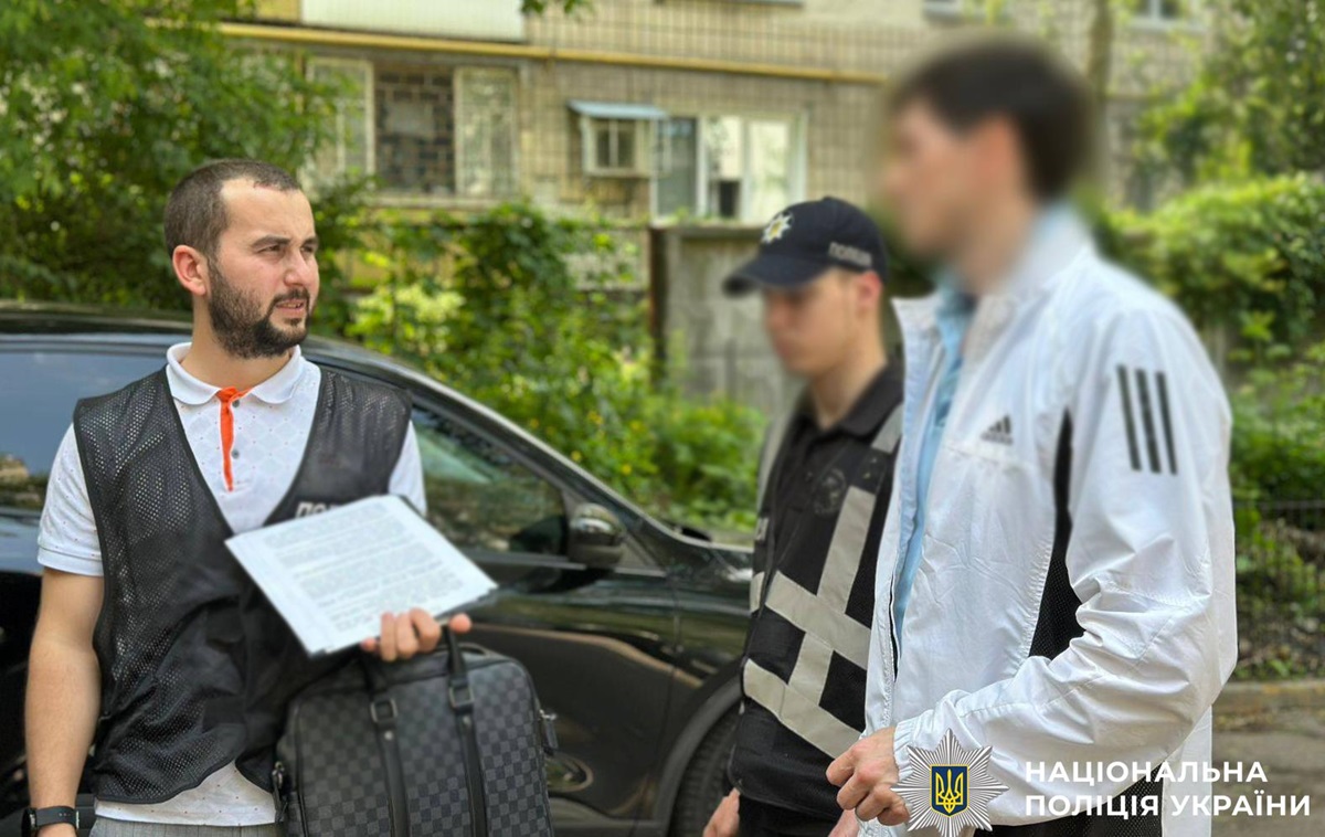 Новини Києва - У Києві чоловік підпал авто військового на замовлення РФ