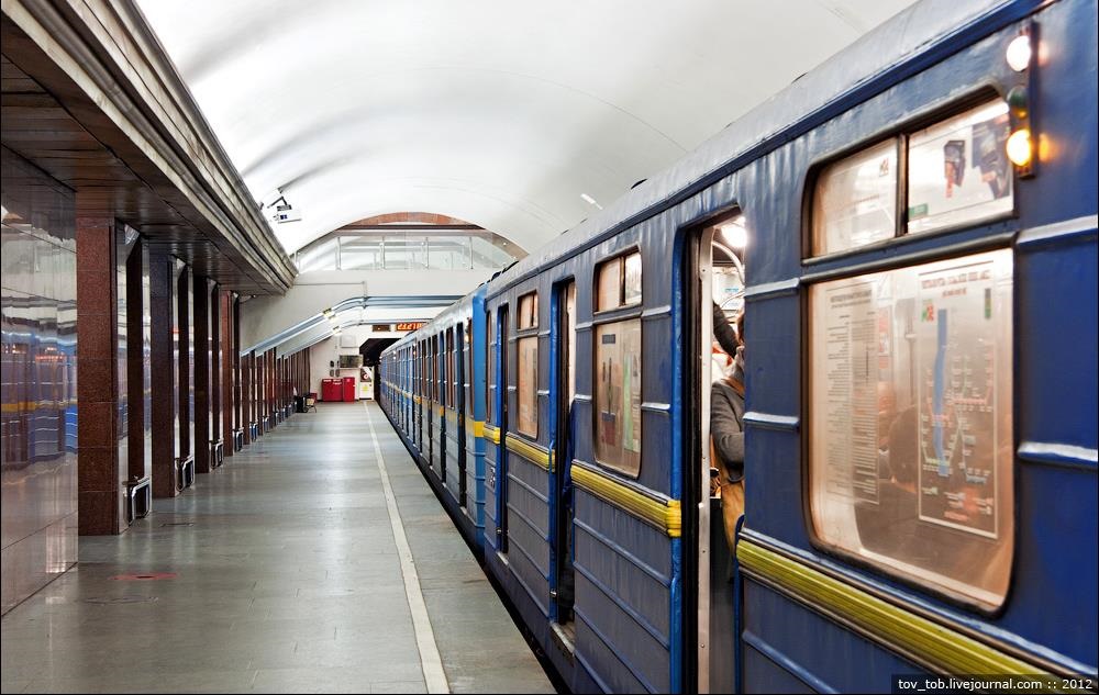 Новини Києва - У Києві тимчасово зачинили центральну станцію метро