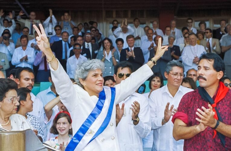 У Коста-Риці померла перша жінка-президент Нікарагуа
