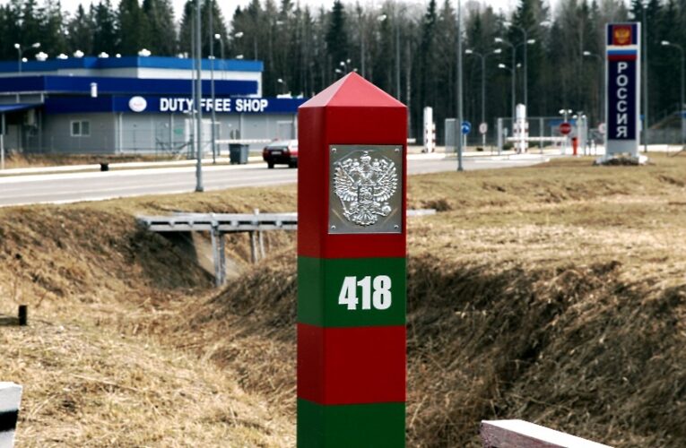 У Латвії державним службовцям заборонили відвідувати Росію та Білорусь