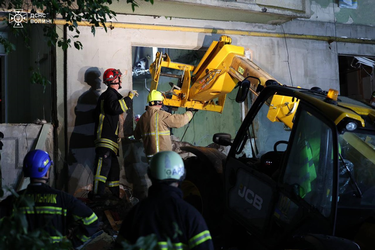 Новини України - У Луцьку завершено рятувальні роботи: двоє загиблих, 30 поранених