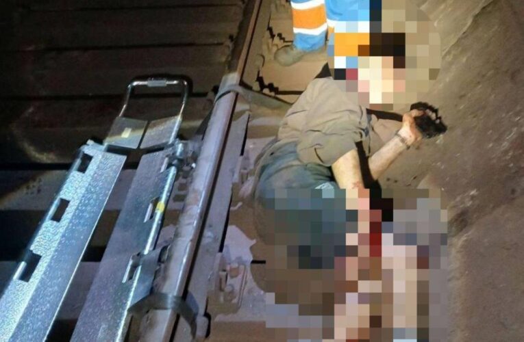 У метро Києва серйозно травмувався зачепер