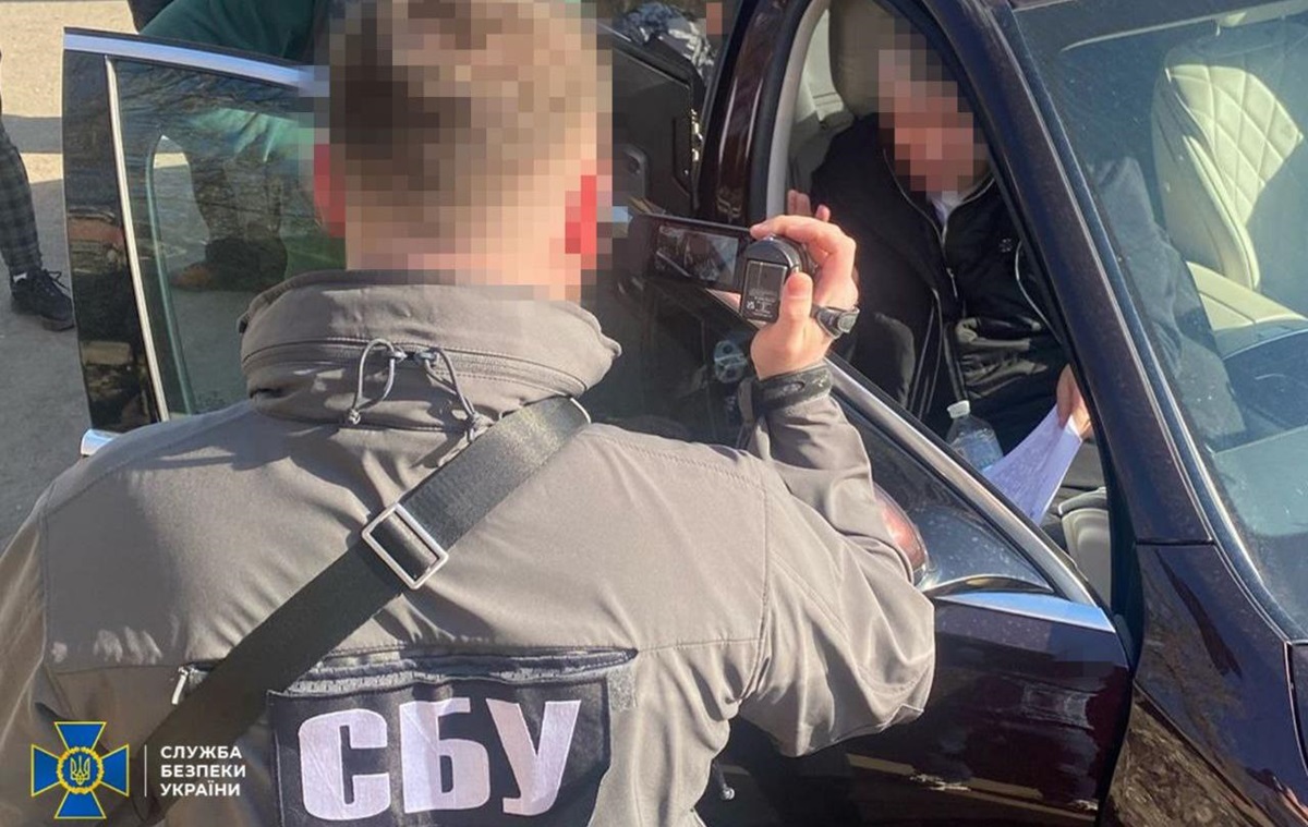 Новини України - У міськраді Одеси вкрали гроші на поховання воїнів