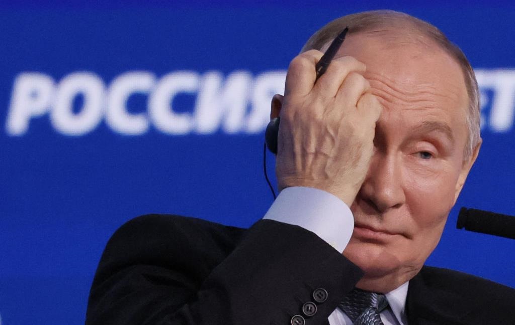 Новини бізнесу - У Росії дефіцит держбюджету зріс четвертий місяць поспіль