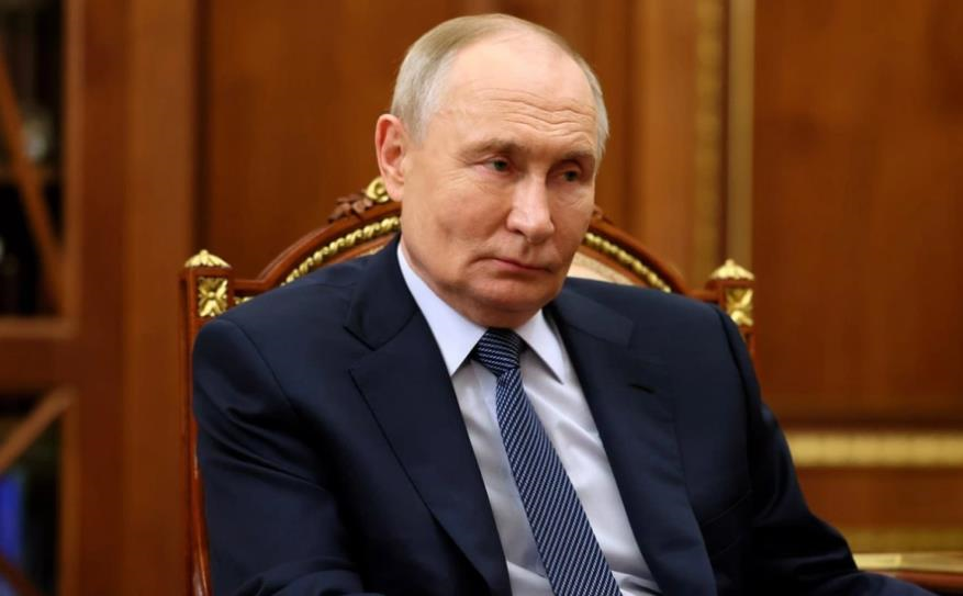 Новини світу - У Росії почали продавати свічки "з запахом Путіна"